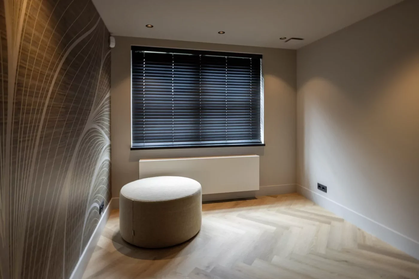 PVC Vloer Visgraat – UrbanPBVC Antwerpen 101 visgraat i.o.v. Designa – 1