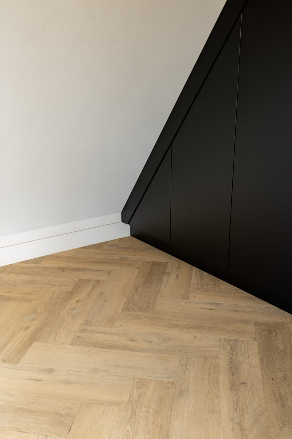 PVC Vloer Visgraat – UrbanPVC Isoka 102 – Schoonheidssalon Bergen 19 PVC Vloer Visgraat – UrbanPVC Isoka 102 – Schoonheidssalon Bergen 19