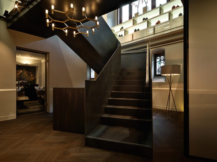 PVC Vloer Visgraat – UrbanPVC Port Elizabeth 106 – Kapsalon Convervatorium Hotel Amsterdam – 4 PVC Vloer Visgraat – UrbanPVC Port Elizabeth 106 – Kapsalon Convervatorium Hotel Amsterdam – 4