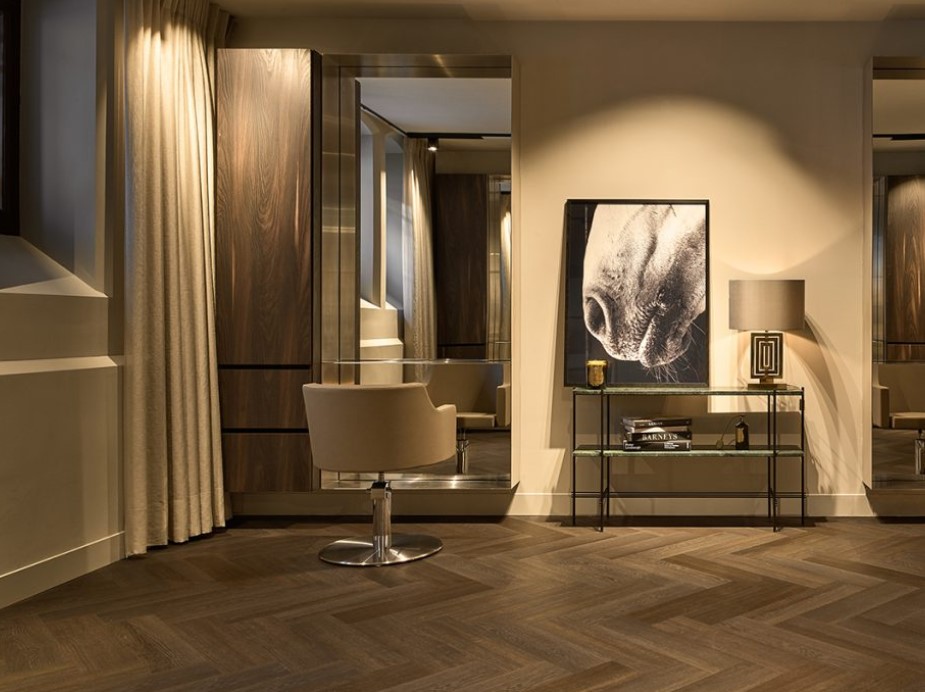 PVC Vloer Visgraat – UrbanPVC Port Elizabeth 106 – Kapsalon Convervatorium Hotel Amsterdam – 5 PVC Vloer Visgraat – UrbanPVC Port Elizabeth 106 – Kapsalon Convervatorium Hotel Amsterdam – 5