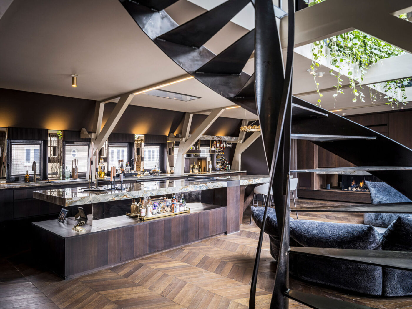 Houten Vloer Visgraat – UrbanWOOD - Riesa Hongaarse punt – Gentleman’s club Amsterdam - 1 Houten Vloer Visgraat – UrbanWOOD - Riesa Hongaarse punt – Gentleman’s club Amsterdam - 1