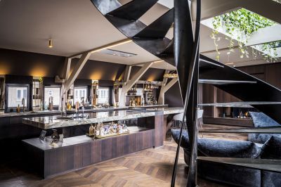 Houten Vloer Visgraat – UrbanWOOD - Riesa Hongaarse punt – Gentleman’s club Amsterdam - 1